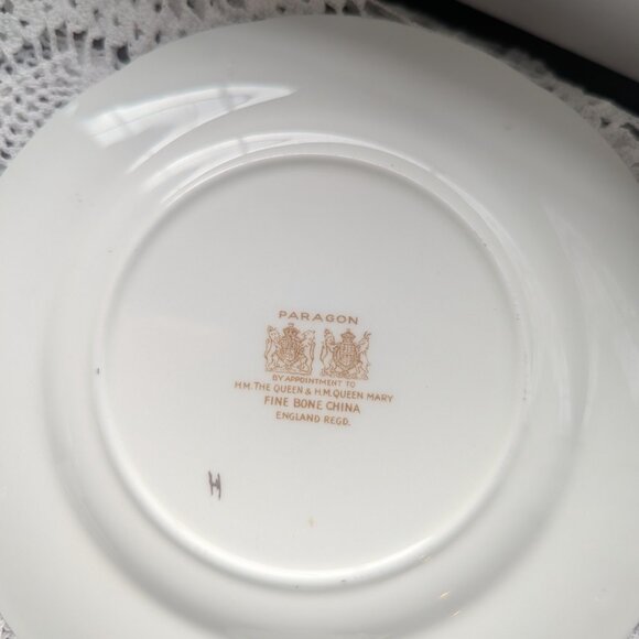 Tea Cup, Saucer, Plate - Paragon Bone China - Antique - Rare - Picture 6 of 6